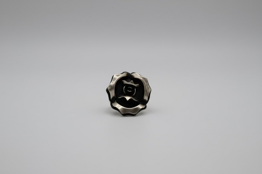 Leander Tahe Adjustable Rose Ring